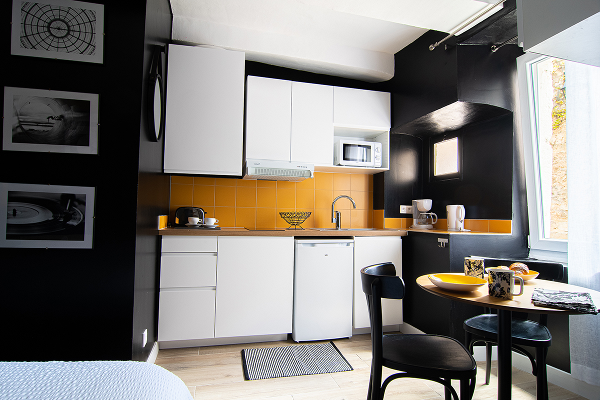 appartement Placette, vues de l'intérieur : coin repas