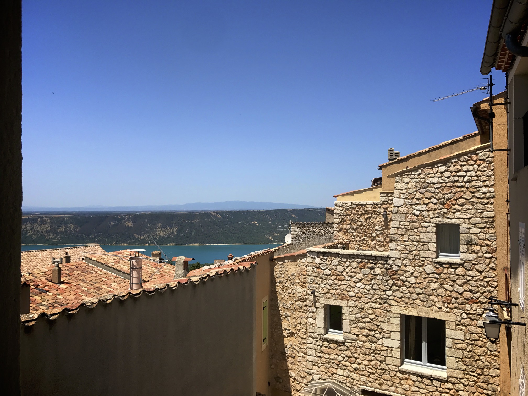 appartement Ventoux, vues de l'extérieur: depuis la cuisine